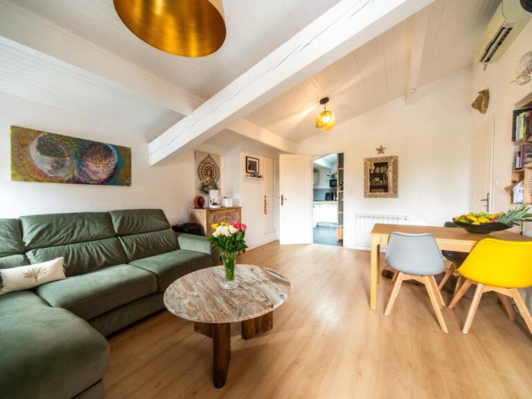 Appartement À Vendre - T4 avec terrasse, grand garage et fort potentiel d'évolution — photo 1