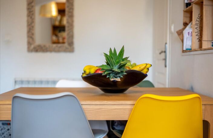 Appartement À Vendre - T4 avec terrasse, grand garage et fort potentiel d'évolution — photo 3