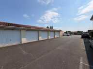 Garage fermé avec mezzanine en centre ville — photo 3