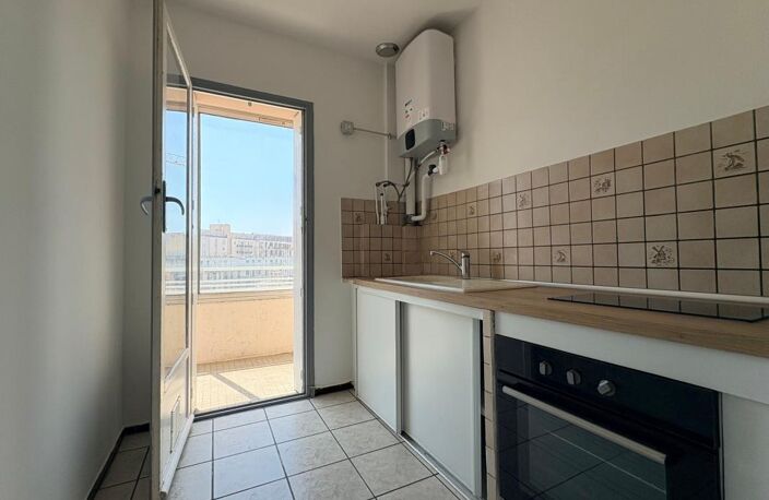 Appartement À Vendre T3 Toulon — photo 4