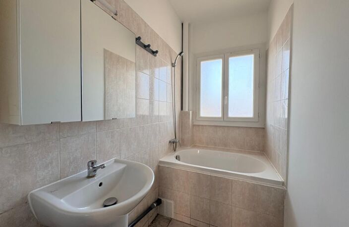 Appartement À Vendre T3 Toulon — photo 5
