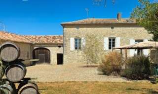 Maison 9 Pièces 200 m² à louer à Thénac (24240)