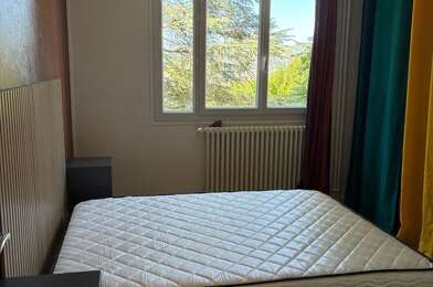Appartement 3 pièces 710 €