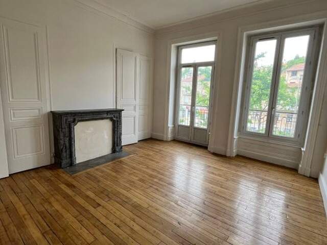 Appartement de 74m2 à louer sur Rive-de-Gier — photo du bien
