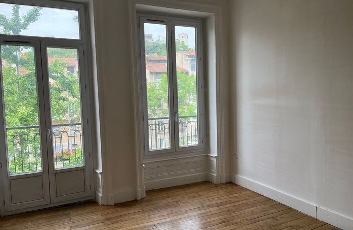 Appartement de 74m2 à louer sur Rive-de-Gier — photo 3