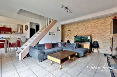 Appartement 3 pièces 240000 €