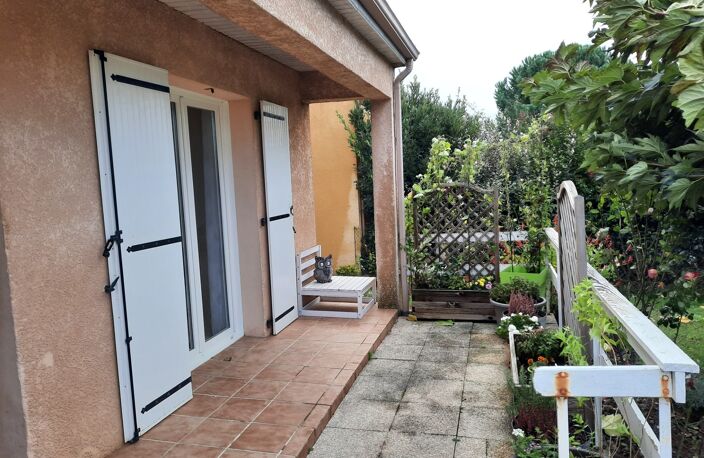 Gaillac Maison de type 4 de plain pied avec jardin et garage — photo 2