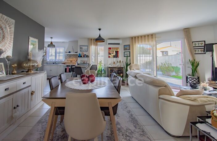 ROYAN – EXCLUSIVITÉ – CHARMANTE MAISON DE PLAIN-PIED AVEC PISCINE — photo 2