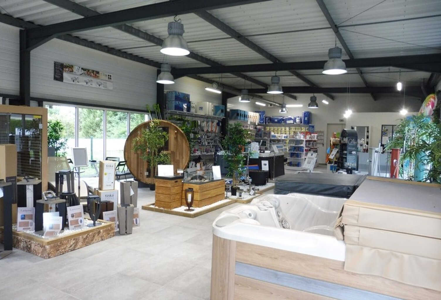 Fonds de commerce Pisciniste à vendre SUD Loir et CHER — photo 1