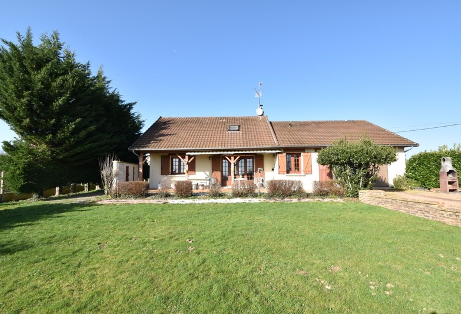 Maison à vendre 5 pièces SAVIGNY POIL FOL (58) — photo 1