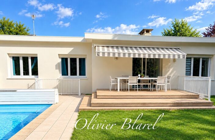 La Celle-Saint-Cloud – Villa familiale avec piscine – Parcelle de 967 m² – Gare à 3 minutes à pied — photo 2
