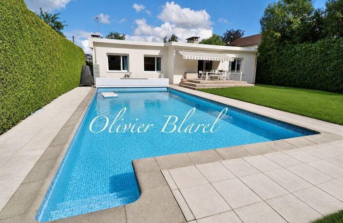 La Celle-Saint-Cloud – Villa familiale avec piscine – Parcelle de 967 m² – Gare à 3 minutes à pied — photo 5