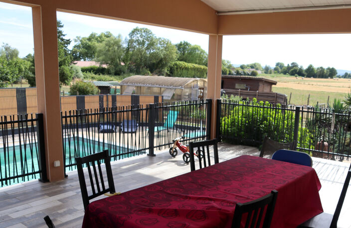 SAINT-BÉNIGNE – Villa d'exception avec piscine, vue sur les Monts du Mâconnais et terrain de 4 608 m² — photo 5