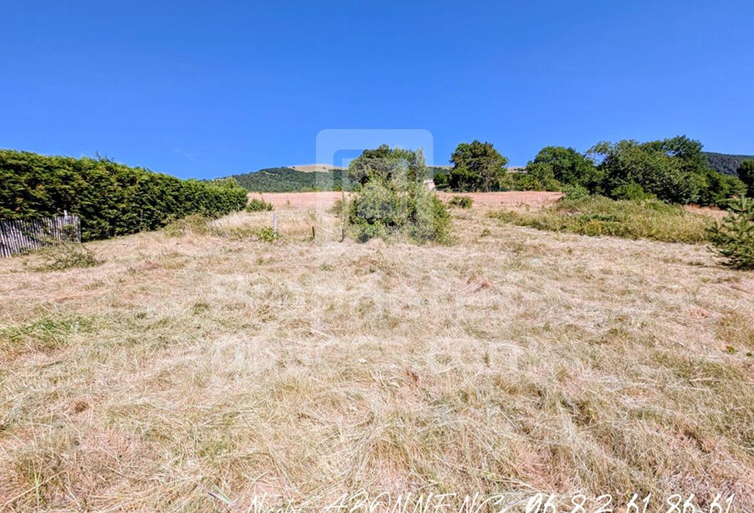 Terrain  1271 m2 — photo 1