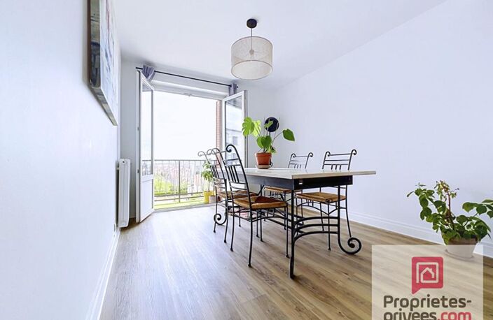 Appartement  T4 traversant avec balcon — photo 3