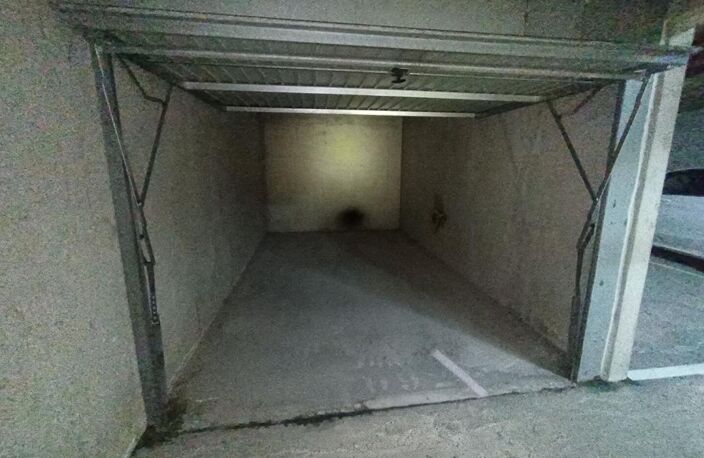 Parking / box Montigny Le Bretonneux 14 m2 — photo 2