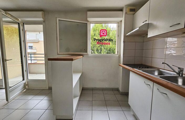 EXCLUSIVITÉ Secteur AGEN Jean Jaurès : Idéal Premier Achat ou Investissement, vaste T3 de 64 m² (DPE C) avec Grand Garage Privatif — photo 3
