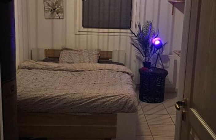 Appartement T2 avec double vue Etang  et une place de parking — photo 5