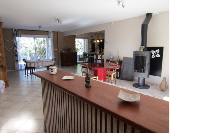 Villa plain pied 140m² sur 1000m² de terrain avec piscine, Donzère 379 000HAI — photo 3