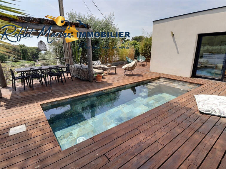 LA CIOTAT   FONTSAINTE / SAINT-JEAN : Villa contemporaine de — photo 1