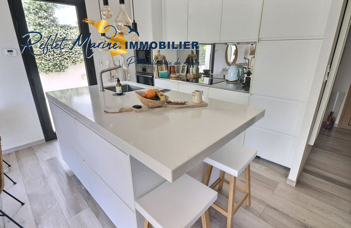 LA CIOTAT   FONTSAINTE / SAINT-JEAN : Villa contemporaine de — photo 3