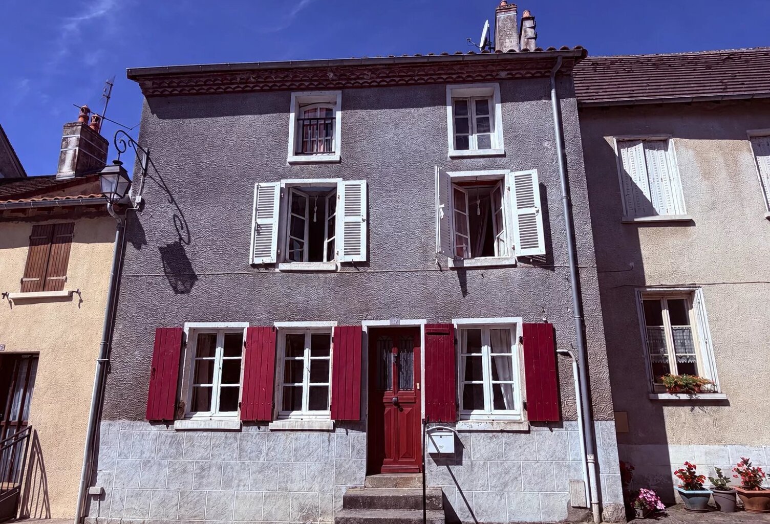 Maison à vendre au centre du village – Haute Vienne 87 — photo 1