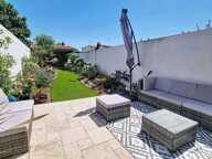 Centre bourg - Maison de 2023 - Jardin paysager plein sud - DPE A/A — photo 2