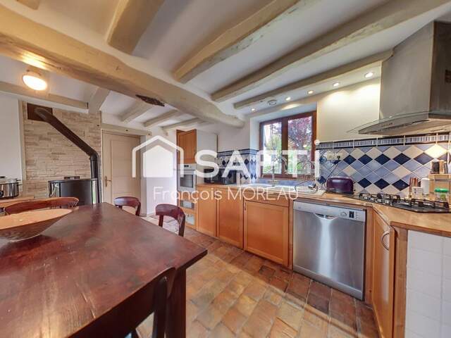 Maison en pierre 206 m2, grange/atelier 2 x 60 m2, terrain 1206 m2 — photo du bien
