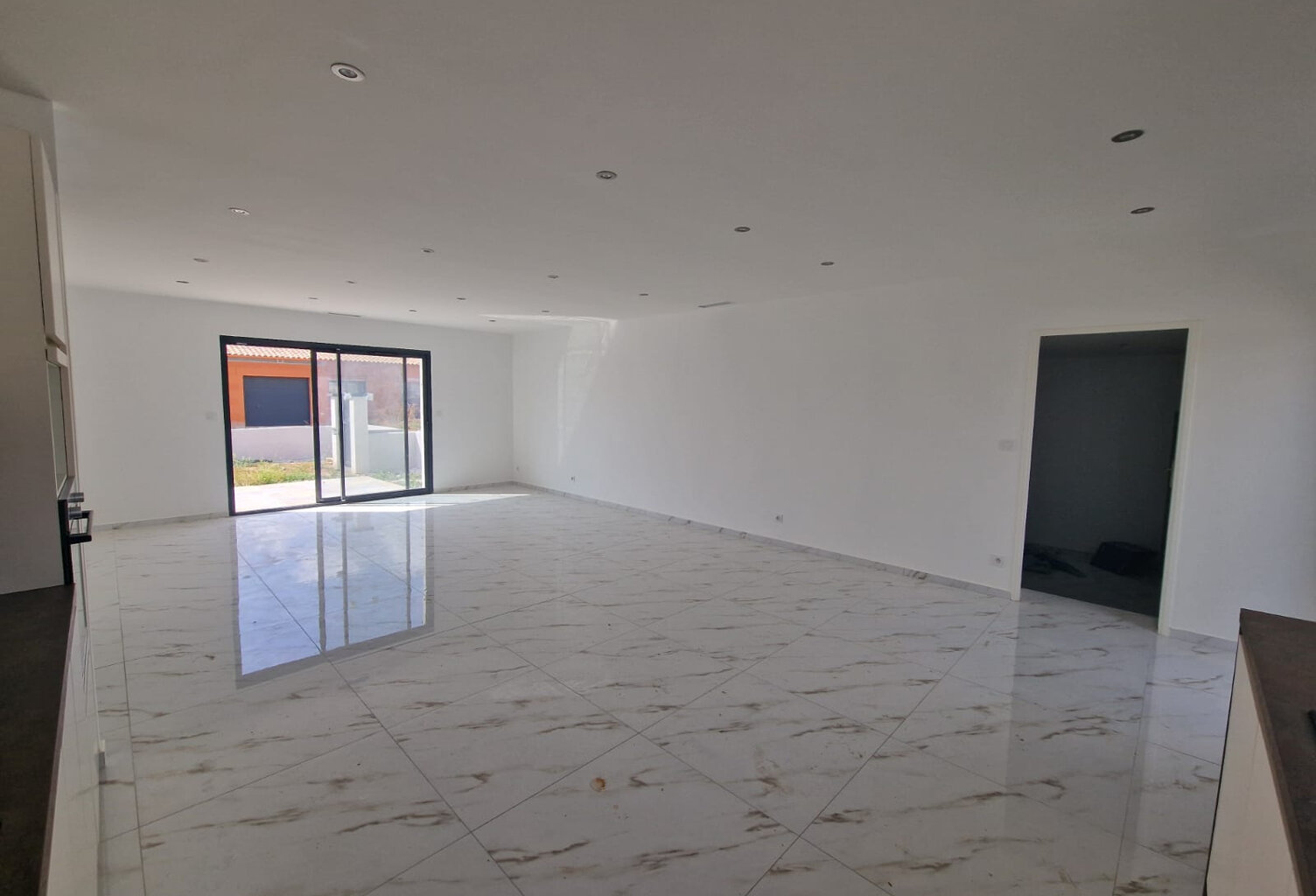 MAISON EN CONSTRUCTION - 11800 FLOURE — photo 1