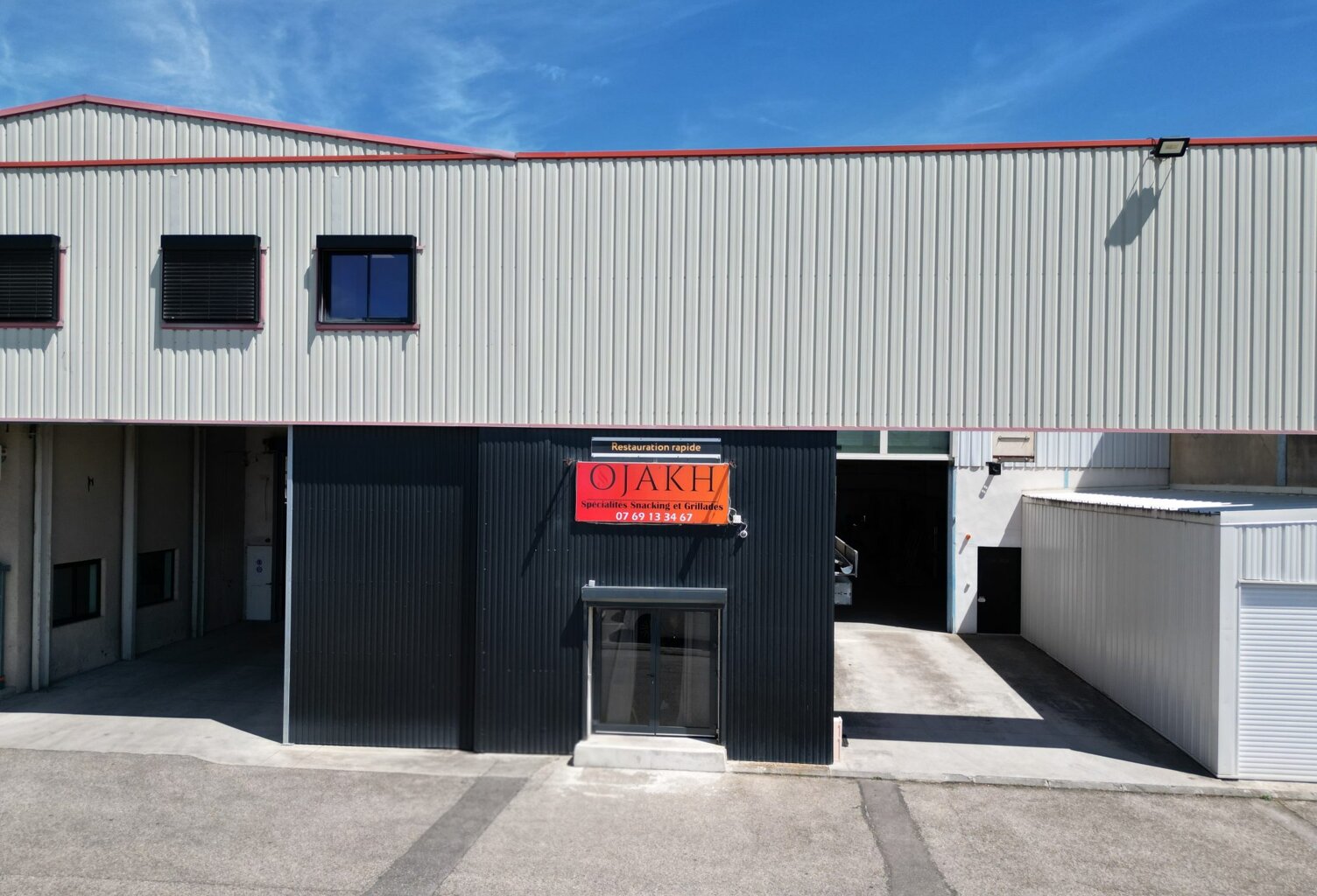 Immobilier Professionnel à vendre Meyzieu — photo 1