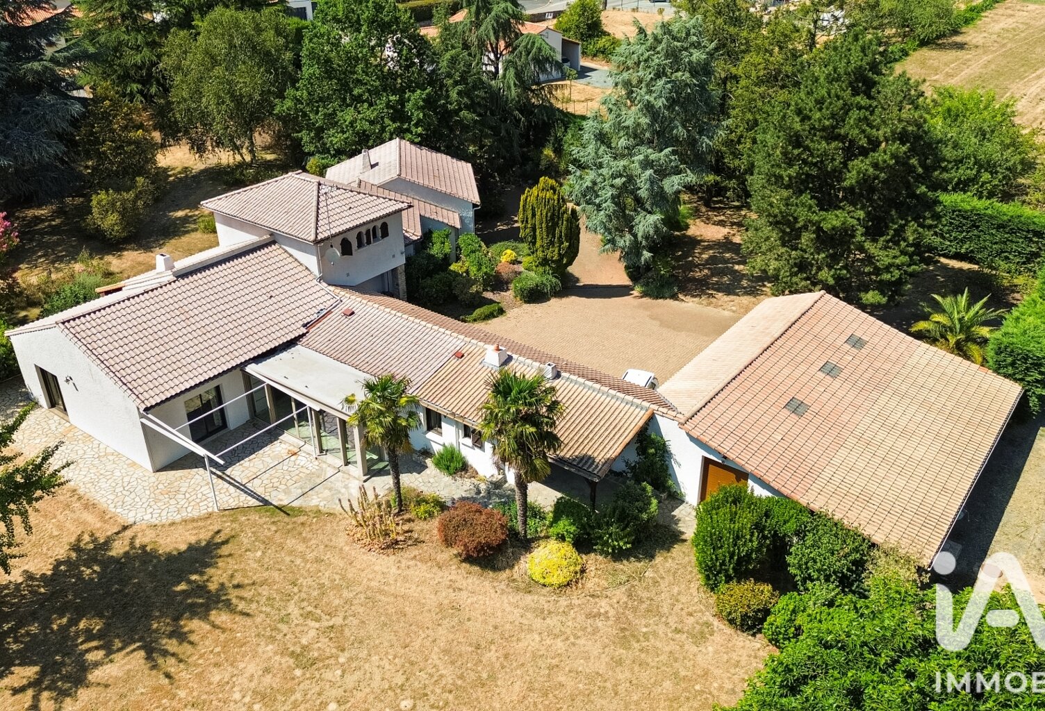 Vente Maison/villa 12 pièces — photo 1