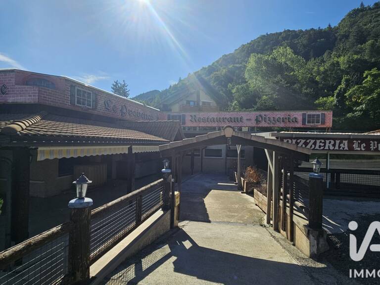 Vente Boutique/Local commercial 300 m&sup2; — photo 1