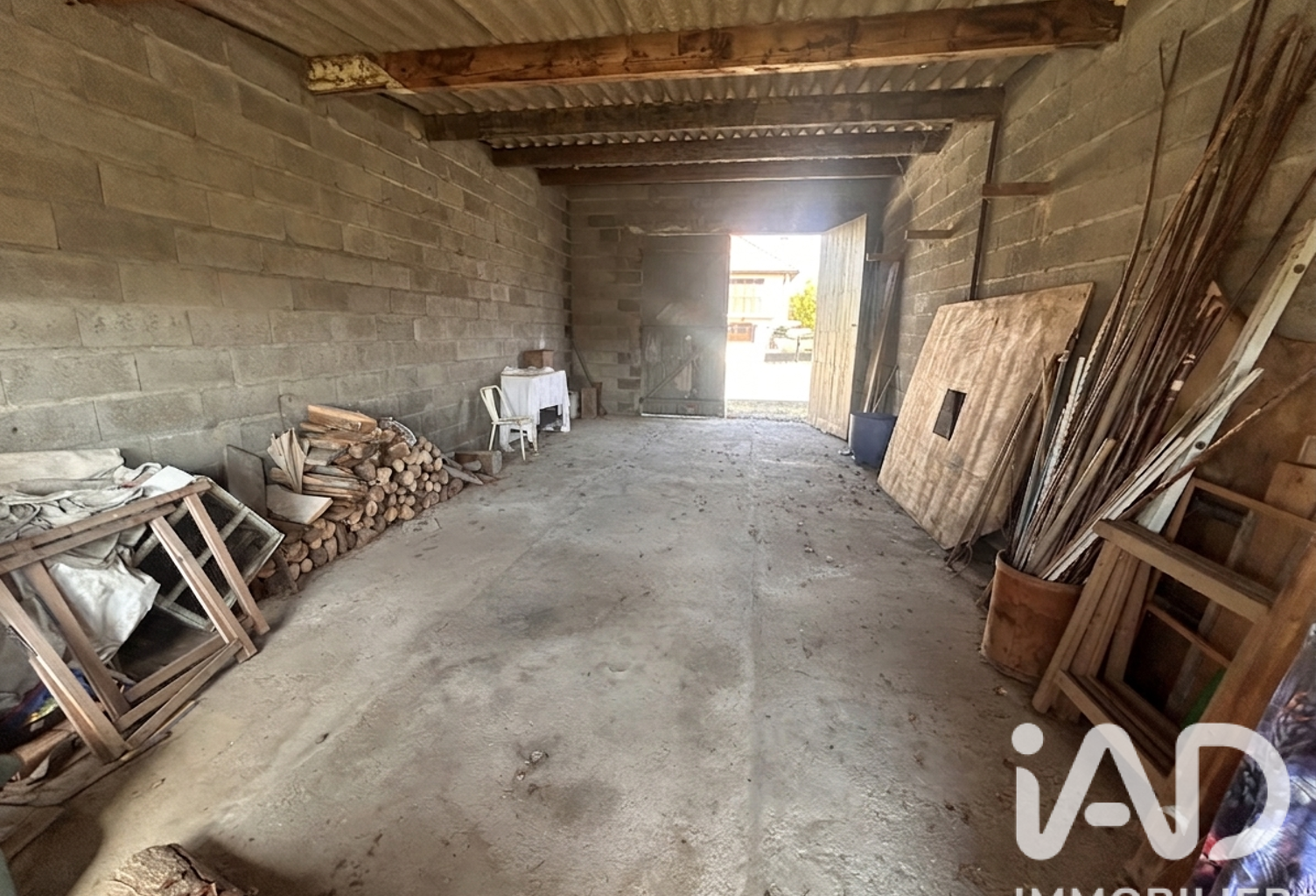 Vente Garage 47 m&sup2; — photo 1