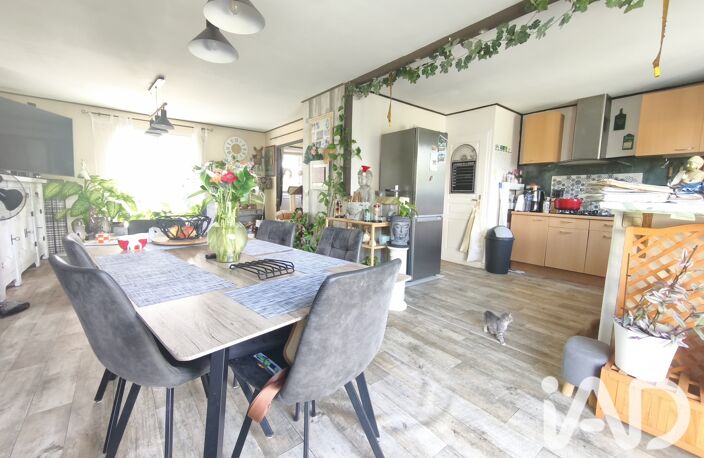 Vente Maison/villa 7 pièces — photo 2