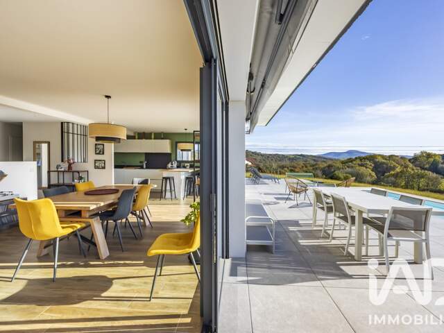 Vente Maison/villa 5 pièces — photo du bien