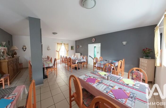 Vente Hôtel 226 m&sup2; — photo 2