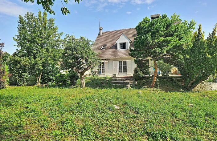 Maison 8 pièces sur sous sol total Provins proche ville haute — photo 3