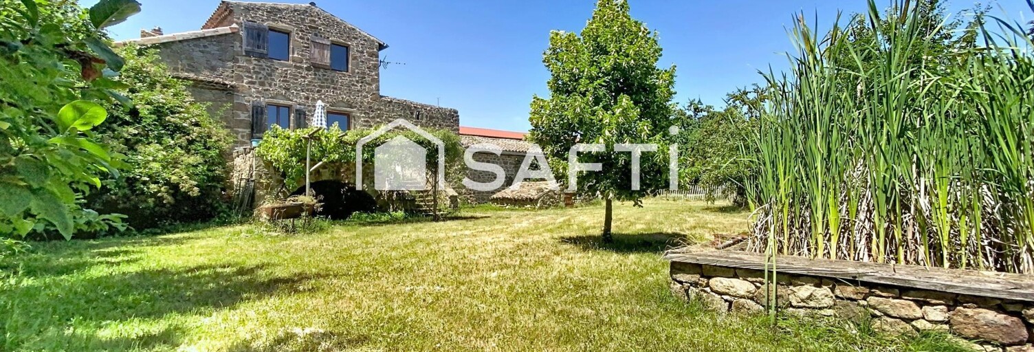 Maison 8 Pièces 243 m² à vendre à Roiffieux (07100)
