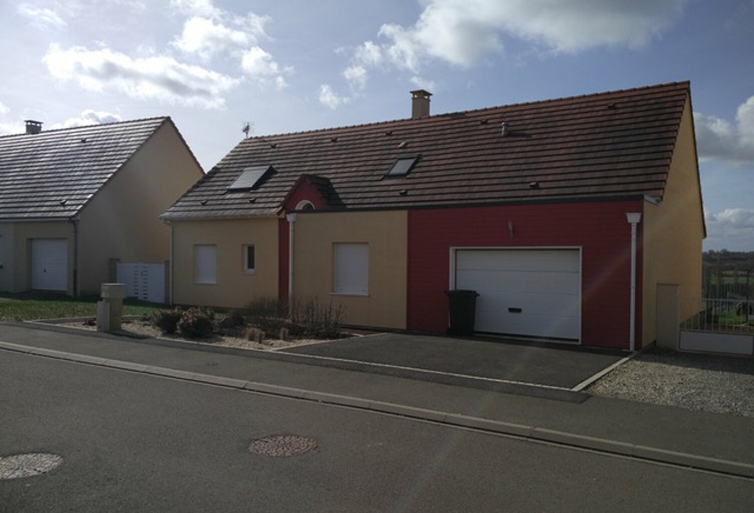 15 MN LE MANS OUEST  Belle maison T8 de 160M2 garage et jard — photo 1