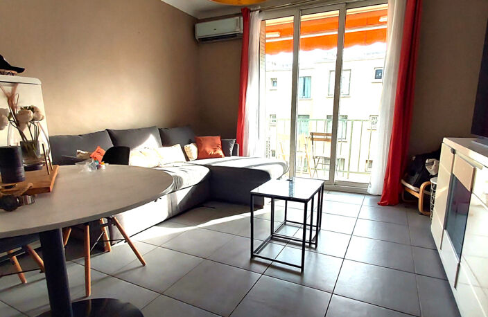 MARSEILLE 13014- BON SECOURS- T3 de 54 m2 avec balcon et cav — photo 2