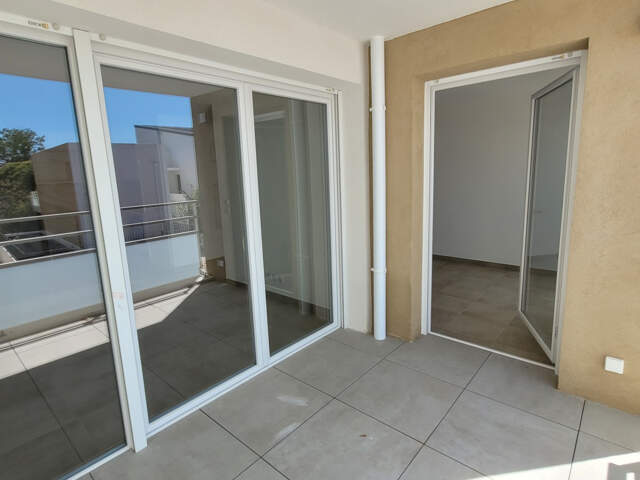 T2 Istres résidence neuve terrasse — photo du bien