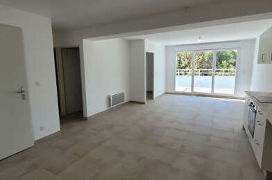 Appartement 3 pièces 864 €