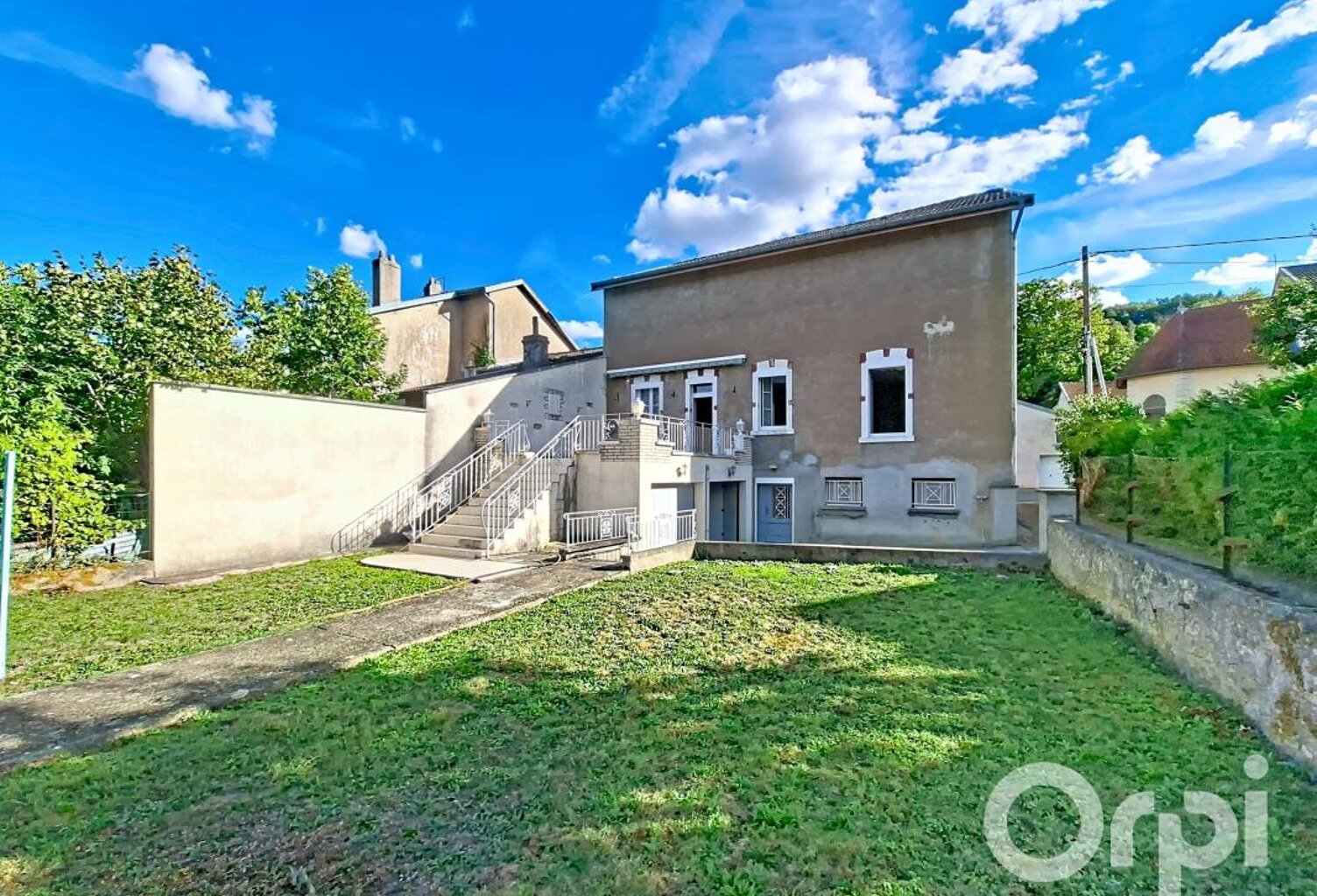 Belle maison de 7 pièces – 208 m² à Pierre-la-Treiche (54200) Maison idéalement entretenue, avec une gros potentiel d’aménagement et idéal Profession Libérale ou Grande Famille ! — photo 1