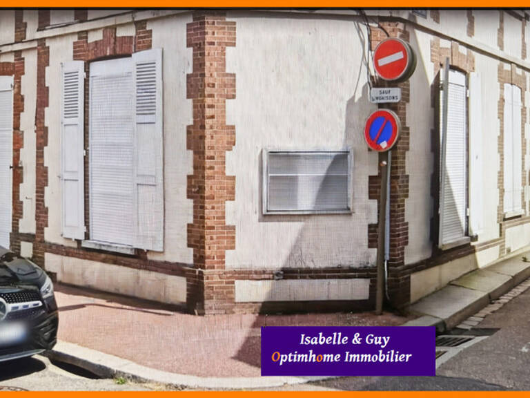 IMMEUBLE EN CENTRE-VILLE DE VERNEUIL-SUR-AVRE — photo 1