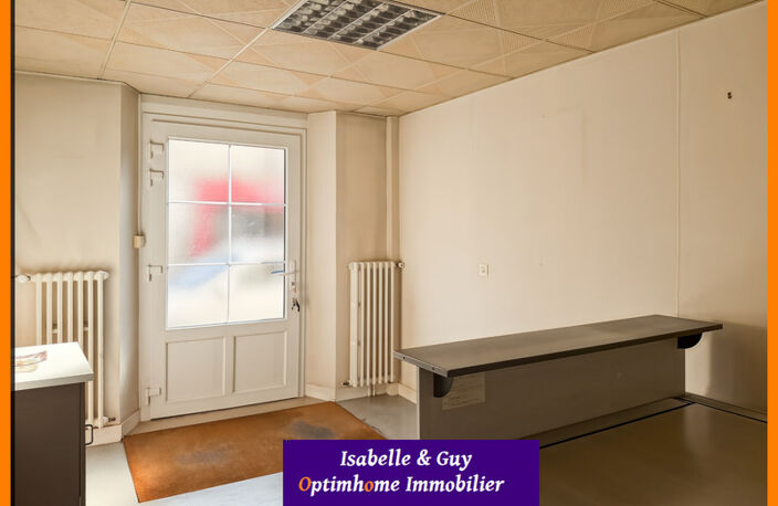 IMMEUBLE EN CENTRE-VILLE DE VERNEUIL-SUR-AVRE — photo 2