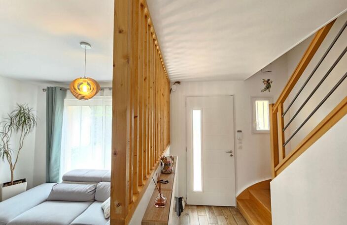 Vernon - Maison récente de 2010 de 96.41 m2 - 4 chambres sur sous-sol total - Jardin plat de  891 m2 -  Prix :  345.000 — photo 4