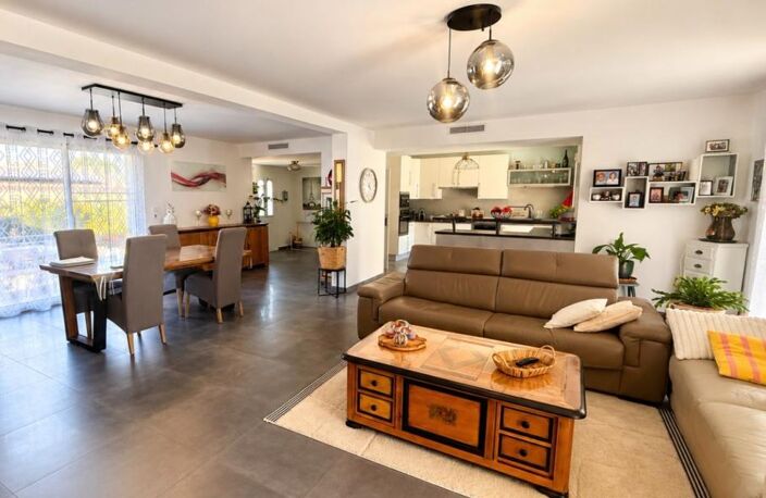 Vente Villa Lezignan Corbieres - 5 pièce(s) - 141 m2 - 498 000 — photo 2