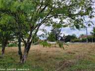 LINARS (16730) : Terrain constructible de 830m2 — photo 2
