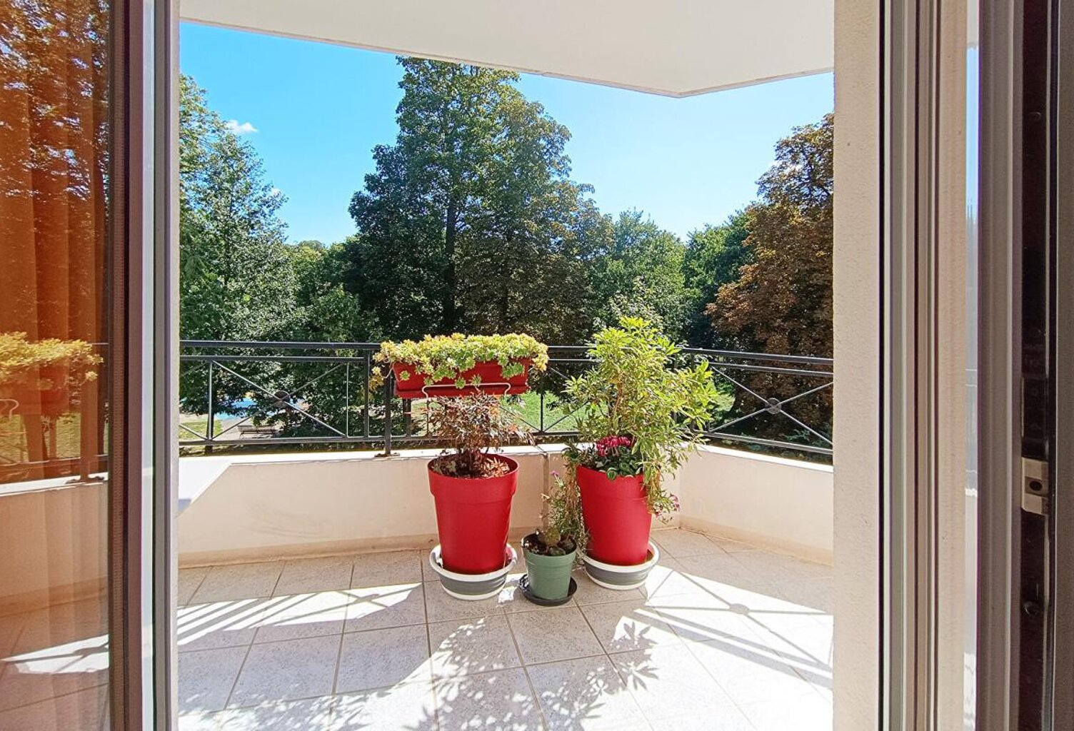 Appartement 4 pièces 80 m2 (Rosny Sous Bois 93110) — photo 1
