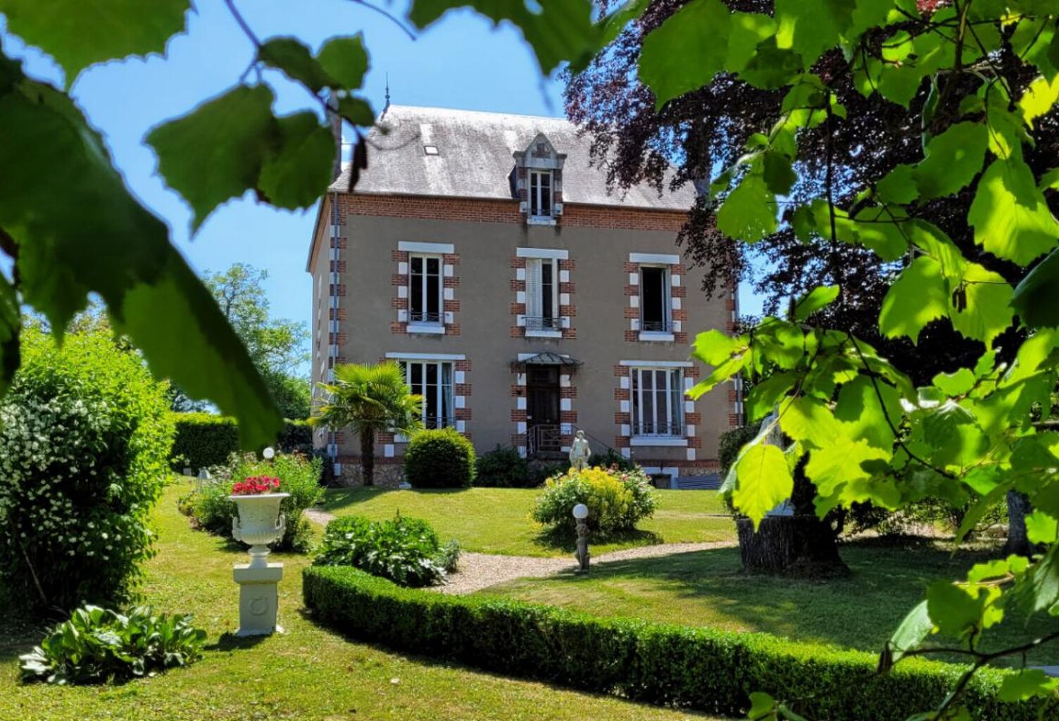 BELLE MAISON DE MAITRE — photo 1